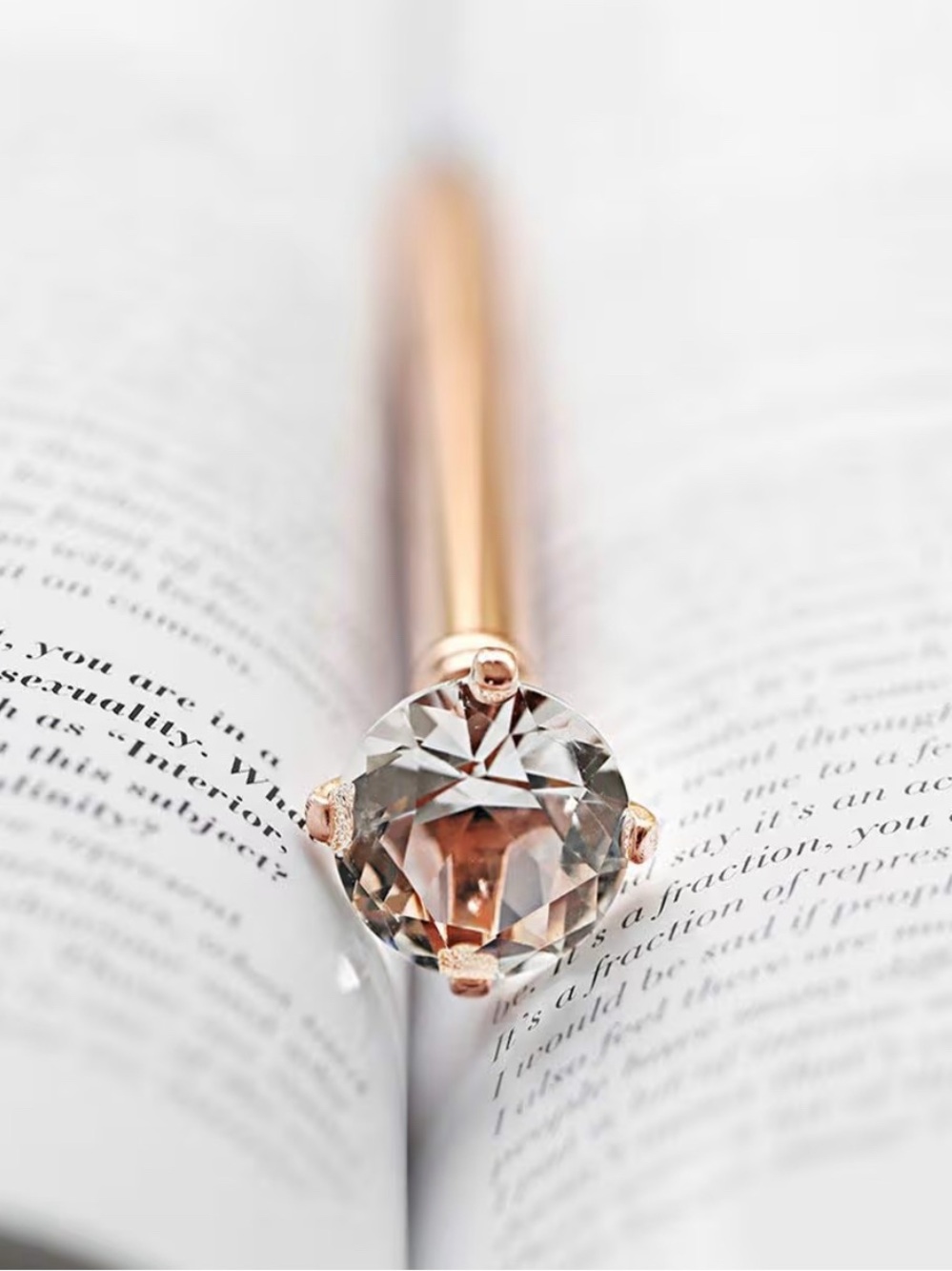 Set of 4 Diamond Crystal Ballpoint Pens - Picture 3 of 3